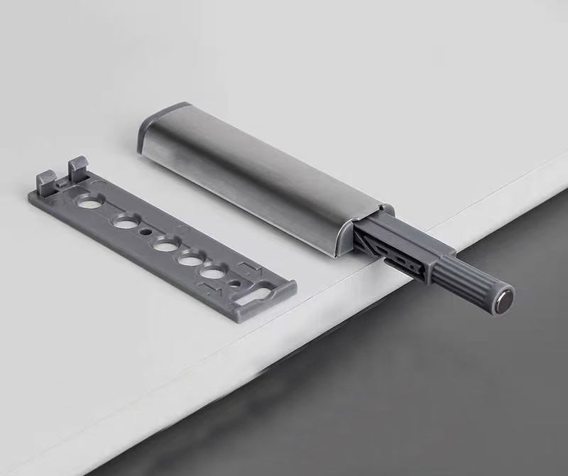 Surface-Mounted Push Latch – Stainless Steel Finish | 117 × 21 mm